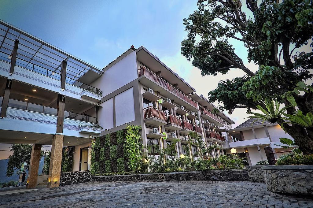 Spencer Green Hotel Batu  Exterior photo