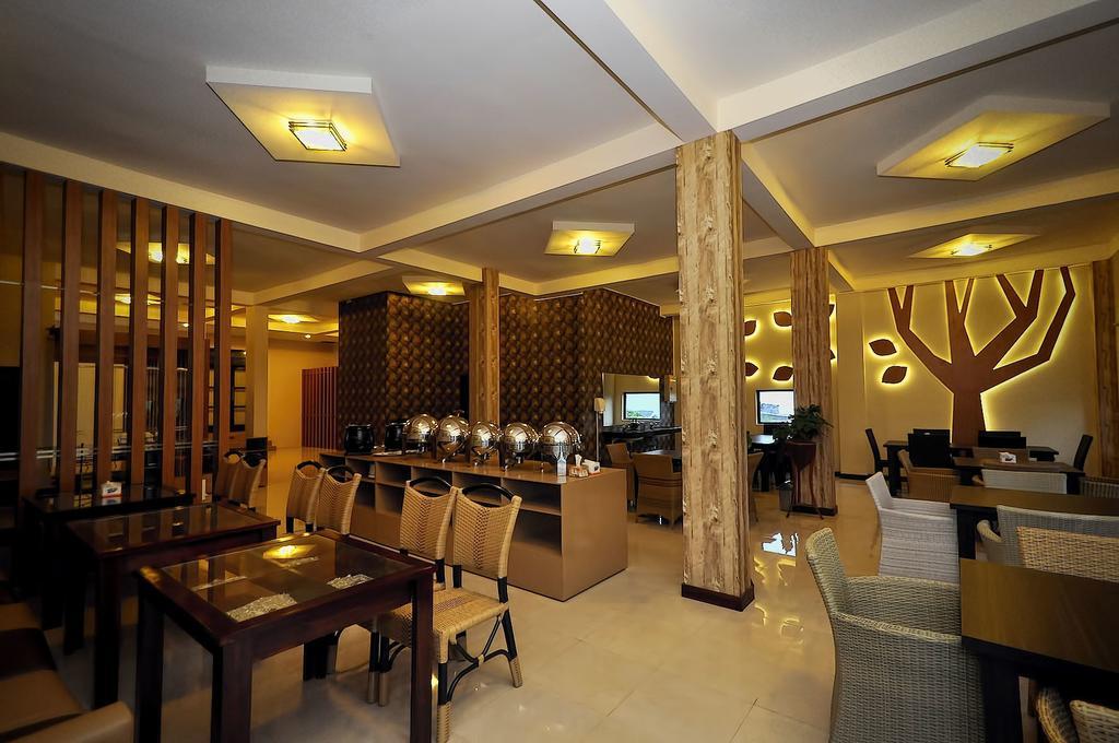 Spencer Green Hotel Batu  Exterior photo