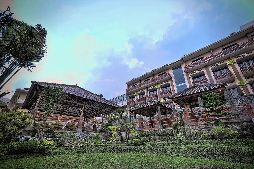 Spencer Green Hotel Batu  Exterior photo