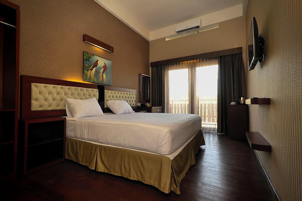 Spencer Green Hotel Batu  Exterior photo