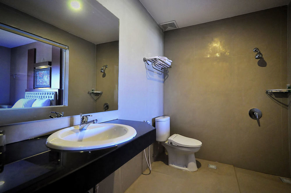 Spencer Green Hotel Batu  Exterior photo
