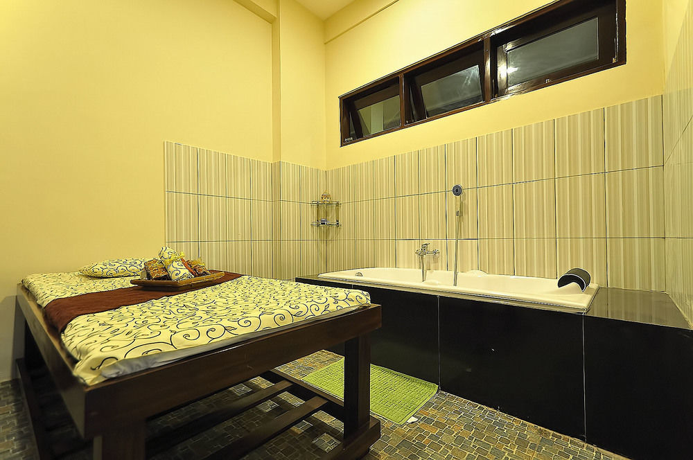 Spencer Green Hotel Batu  Exterior photo